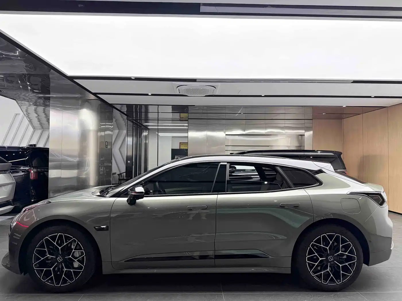 ZEEKR EXTREME KRYPTON 001