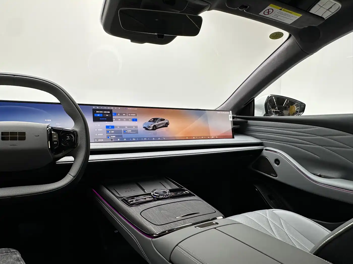 Geely Galaxy Galaxy E8 2025 2025 700km Long Voyage Smart Drive Edition