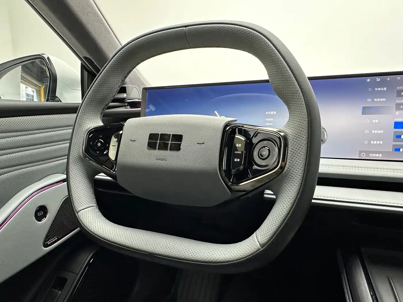 Geely Galaxy Galaxy E8 2025 2025 700km Long Voyage Smart Drive Edition