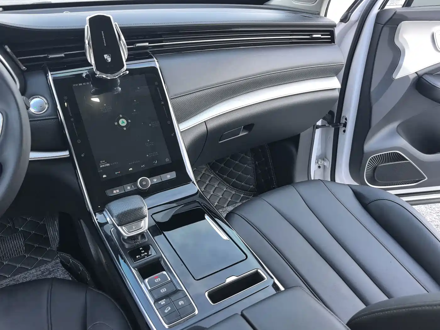 Roewe RX5 MAX 2020 2019 400TGI Automatic 4G Connected Luxury Edition