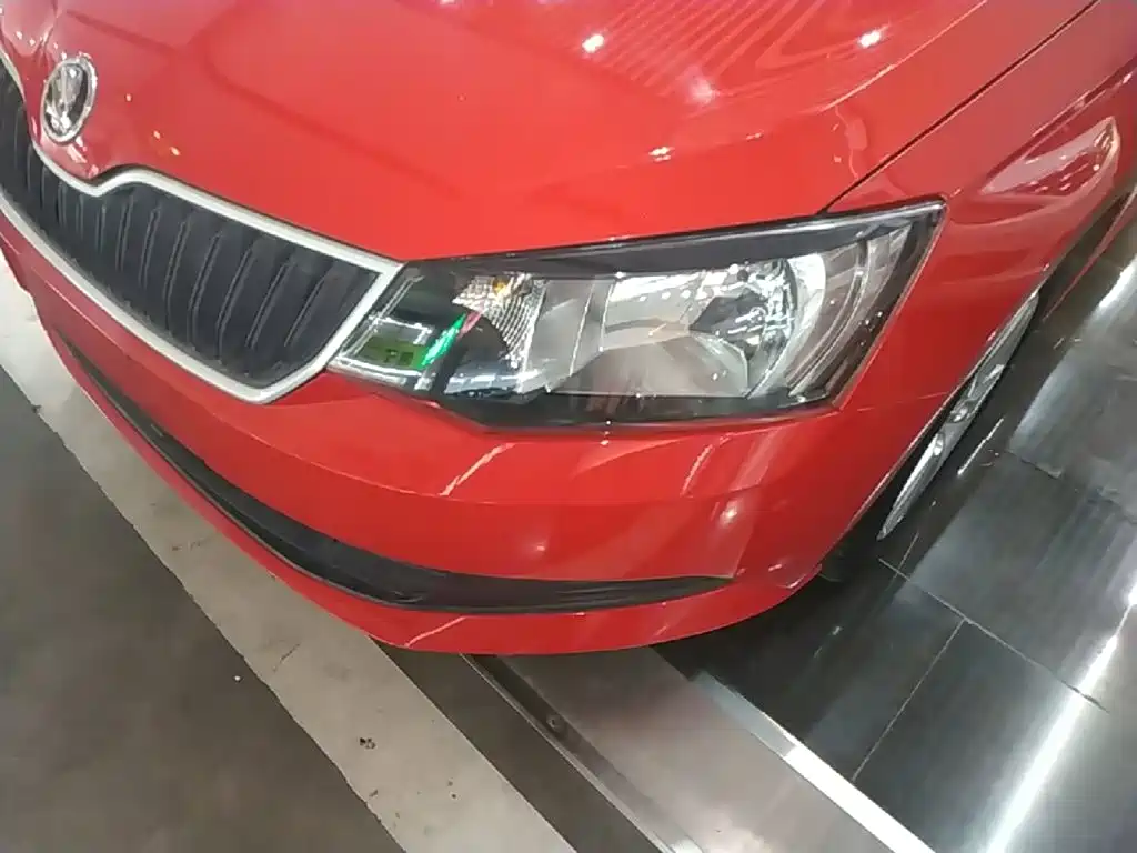 Škoda Fabia 2016 2016 1.4L Automatic Car Enjoy Edition