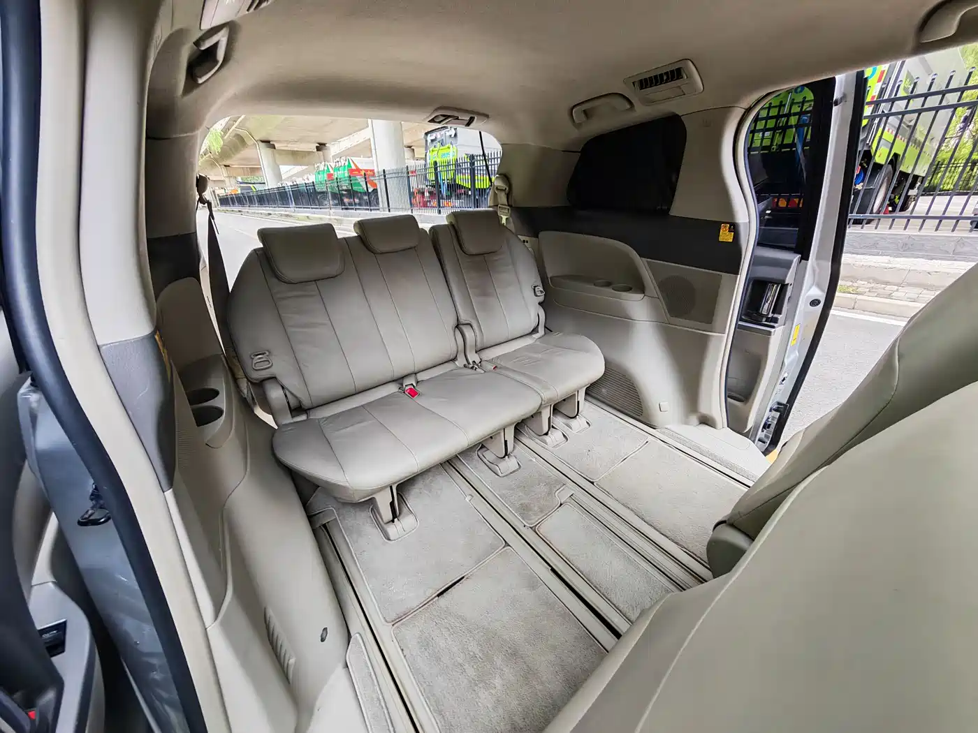 Toyota Previa 2012 3.5L 7-Seater Luxury Model фото 14