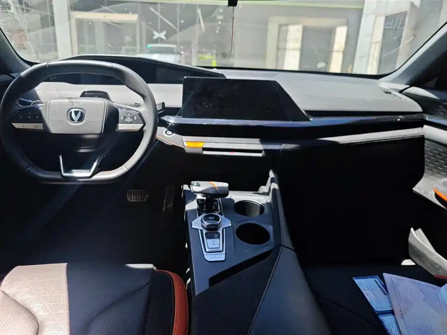 CHANGAN UNI-V