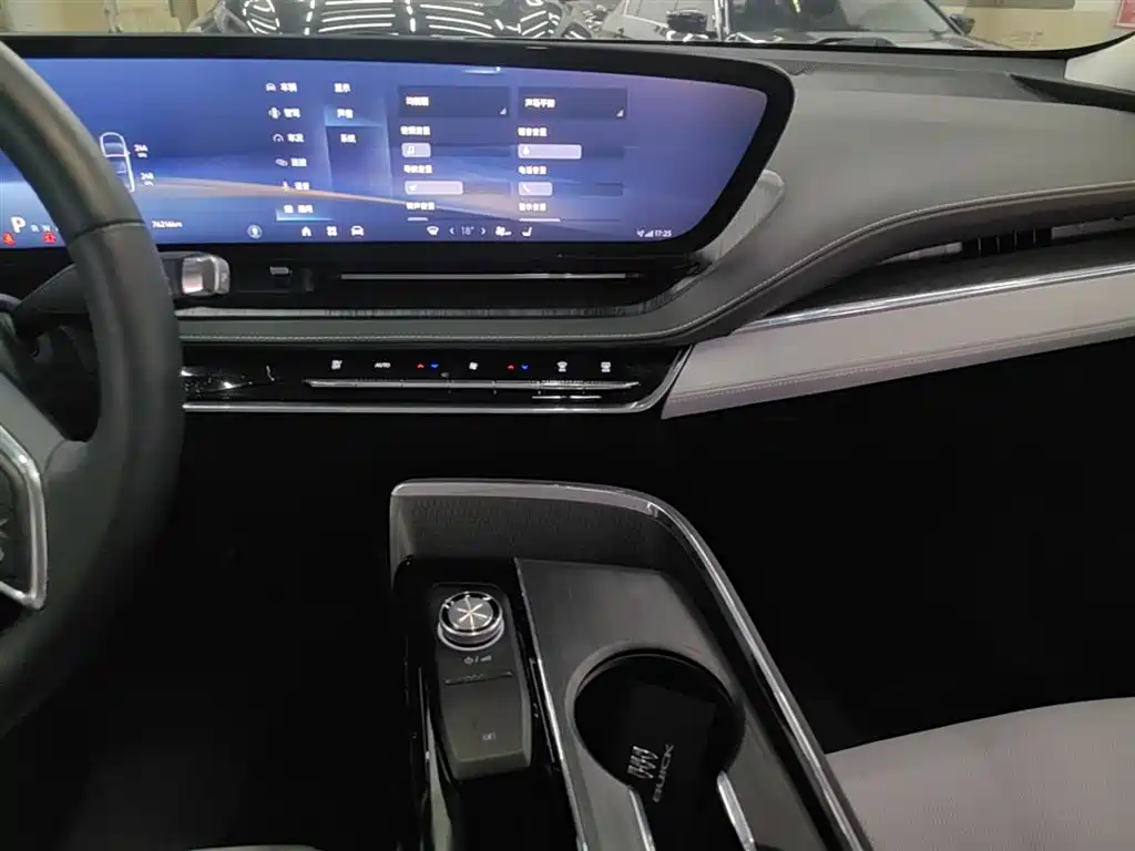 Buick E5 2023 Premium Standard Range Edition фото 13