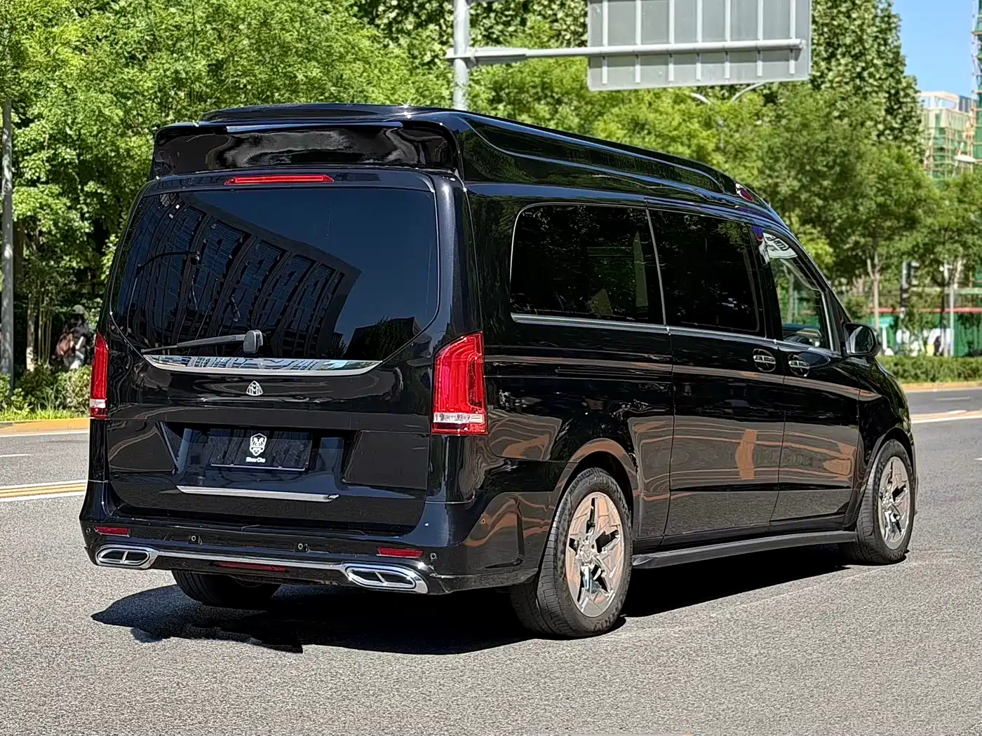 Mercedes-Benz V-Class 2021 V 260 L Long Wheelbase Luxury Edition фото 6