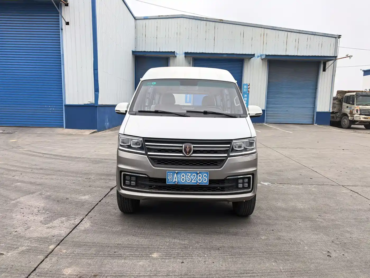 Jinbei New Hiace S 2021 2021 1.5L Fortune Central Air-conditioned Passenger Vehicle China VI SWC15M