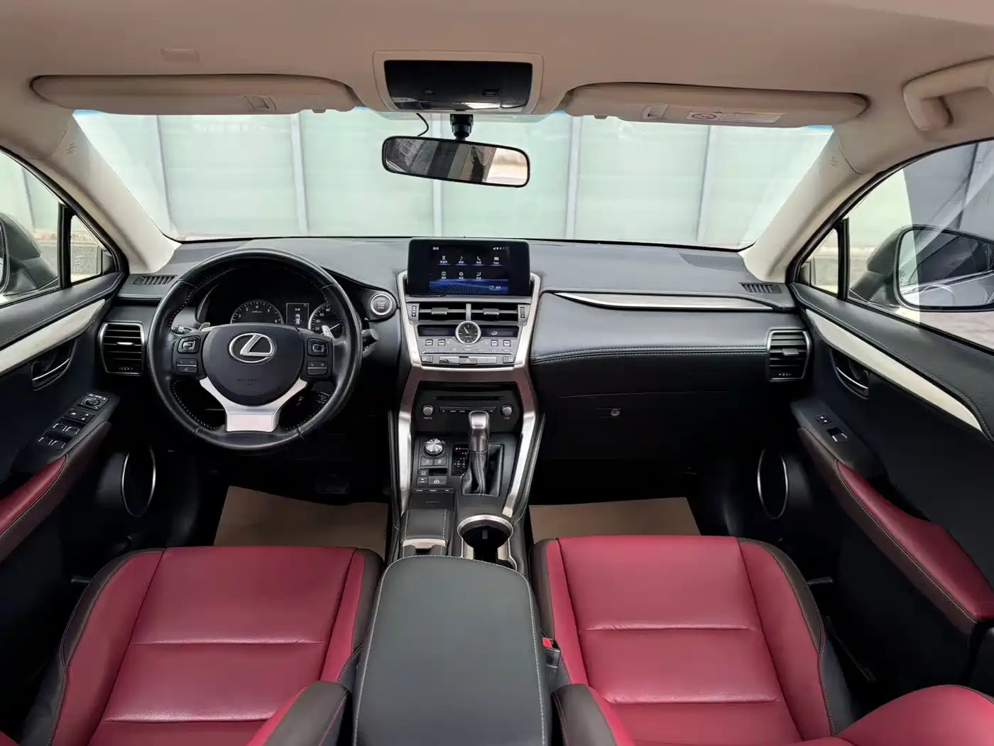 Lexus NX 2018 Model 300 FWD Fengxing Edition фото 20