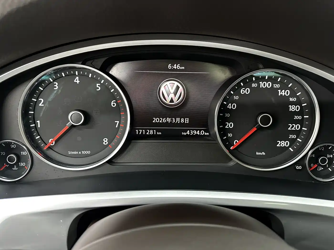 Volkswagen Touareg 2011 3.0TSI Standard фото 14