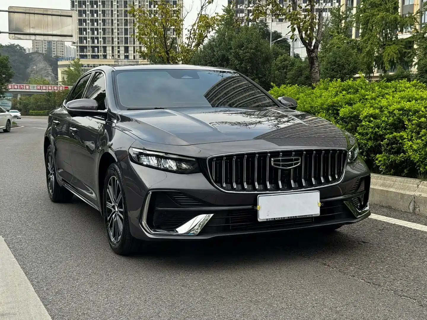 Фото 3 - Geely Preface