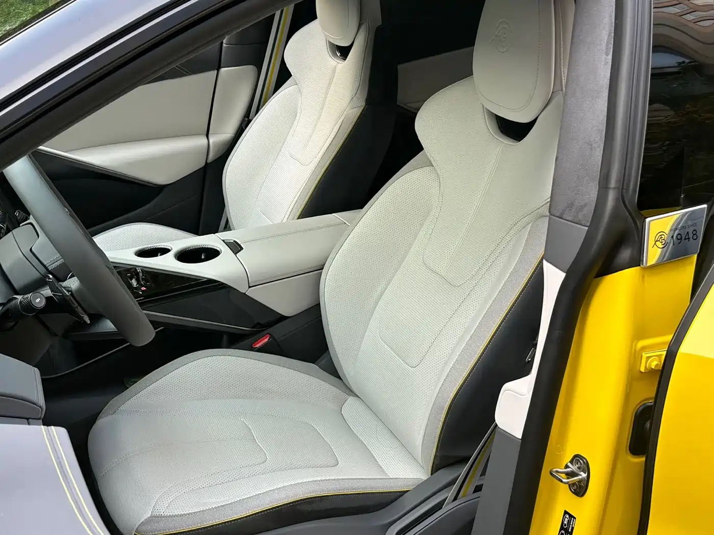 Lotus ELETRE 2026 2025 600 Luxury