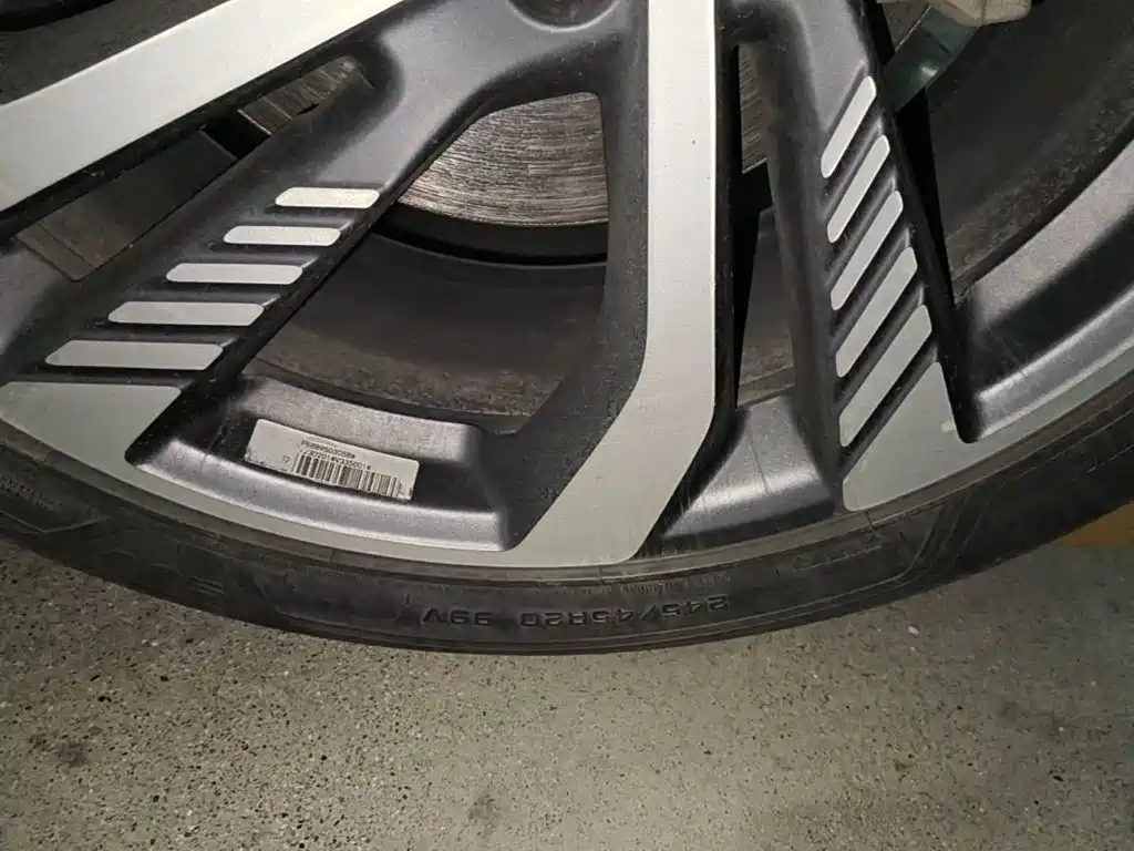Geely Monjaro 2023 2023 2.0TD High-power Automatic 2WD Flagship