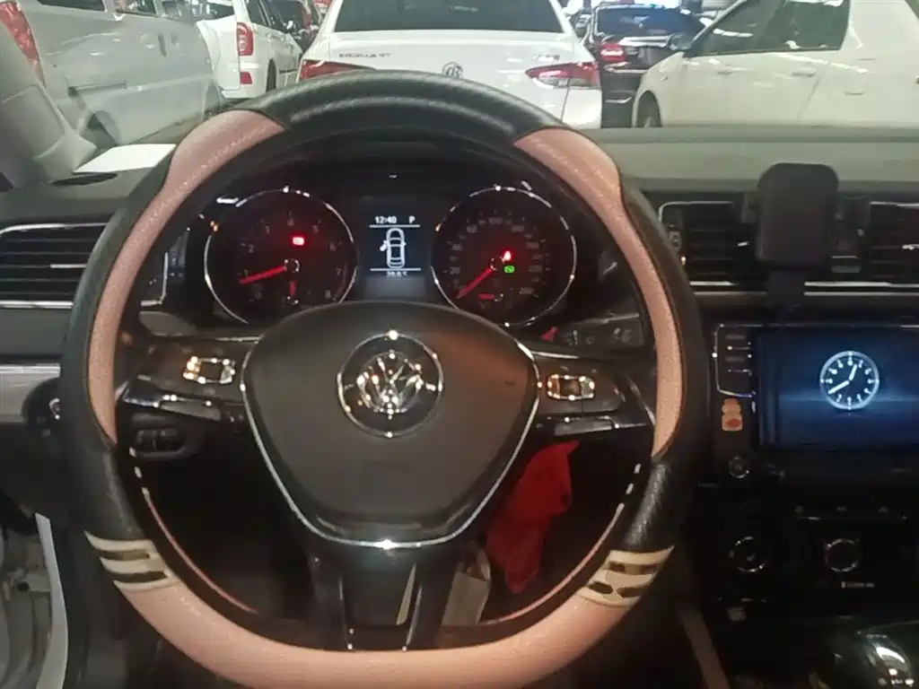 Volkswagen Sagitar 2017 180TSI Auto Exclusive Edition фото 11