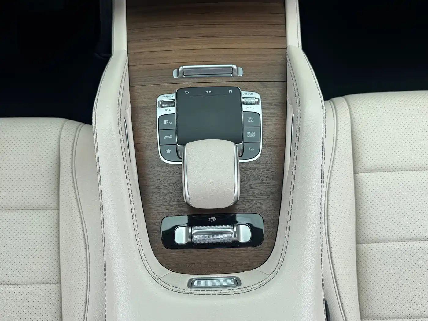 Mercedes-Benz GLE 2020 GLE 350 4MATIC Luxury фото 15