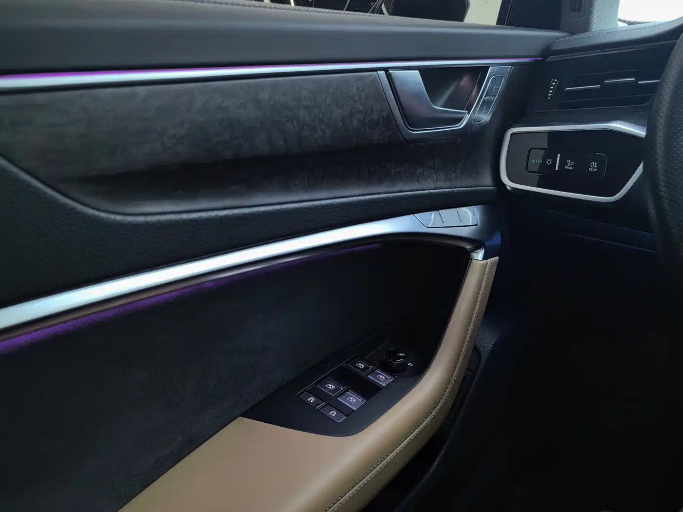 Audi A6L 2022 55 TFSI quattro Premium Elegance фото 29