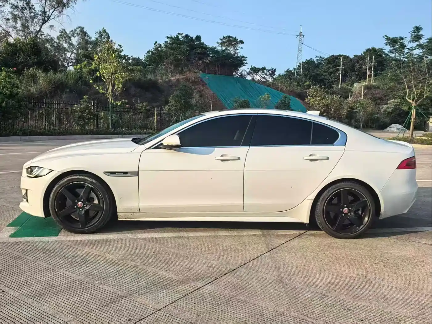Jaguar XE 2017 2017 2.0T 200PS R-Sport