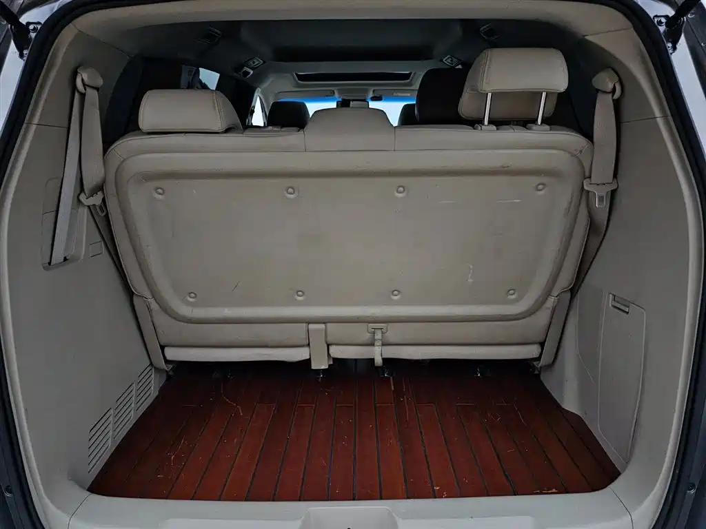 Buick GL8 2018 28T Luxury Model China VI фото 2