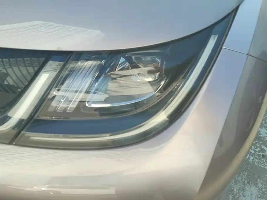 BYD Dolphin 2022 2021 Model 405km Fashion Edition