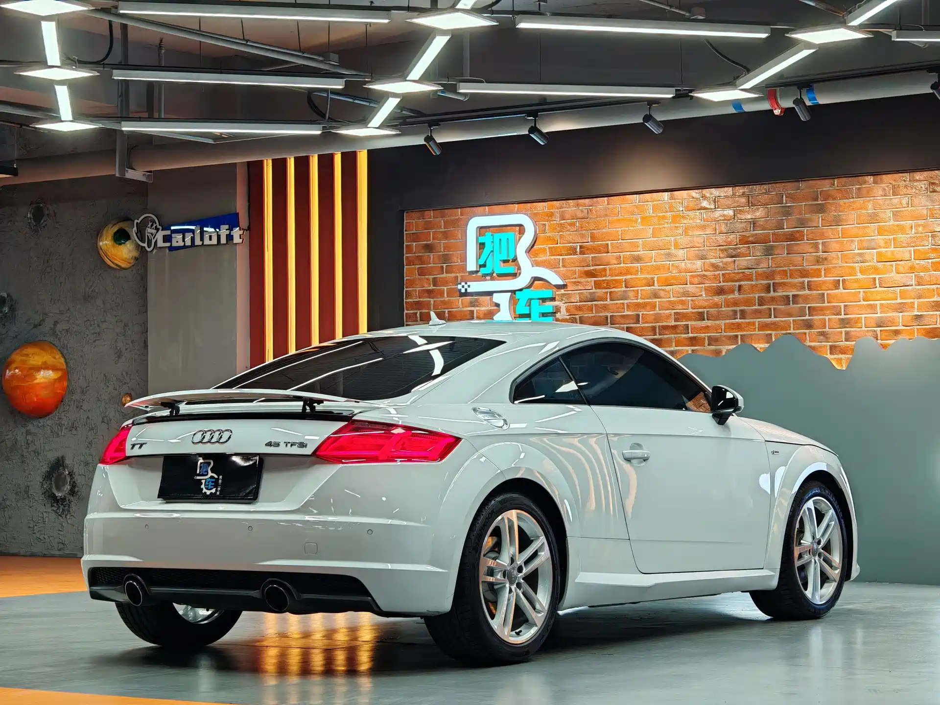 Фото 26 - Audi TT