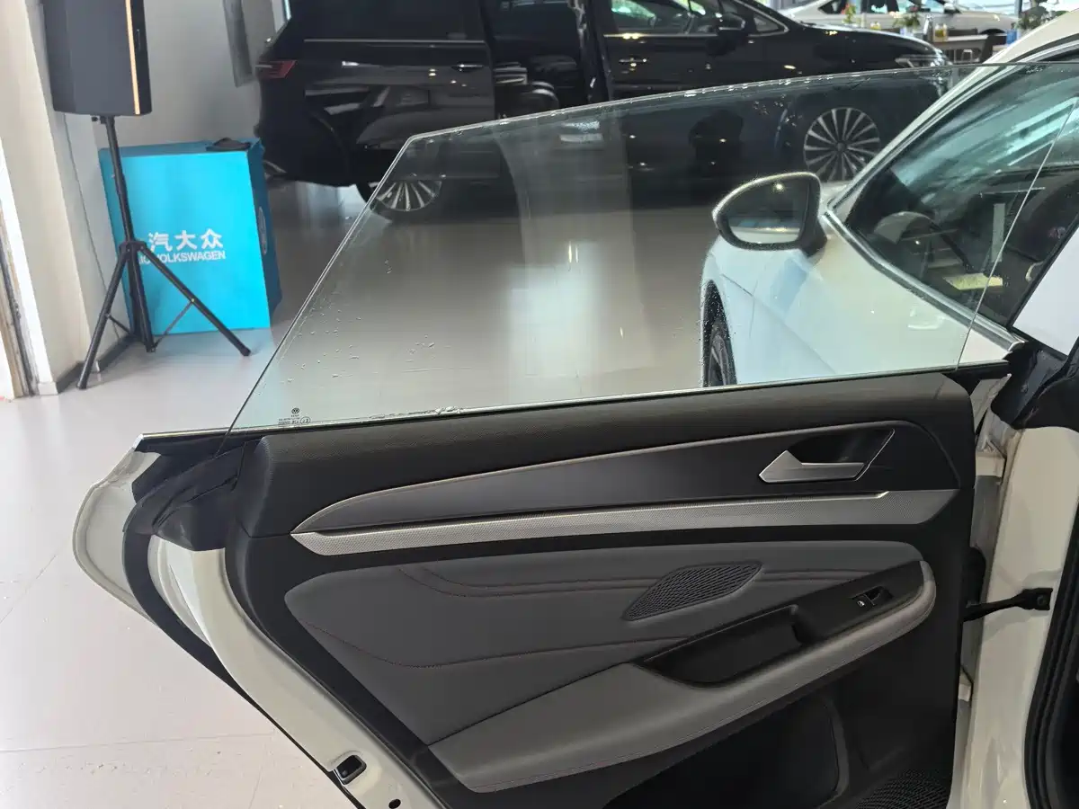 Volkswagen Lamando 2026 2025 Model Year Lamando L 280TSI DSG Cool & Spicy PLUS Edition