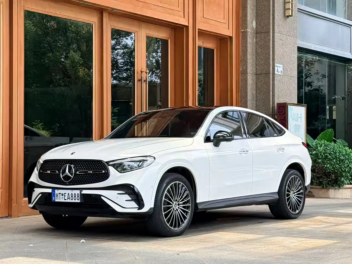 MERCEDES-BENZ GLC COUPE