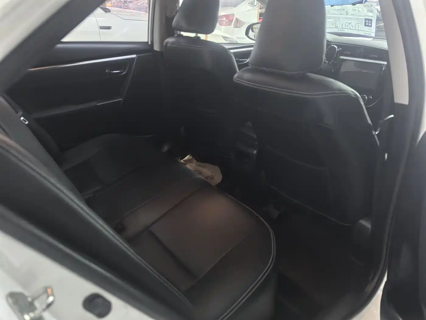 Toyota Corolla 2017 1.2T Manual GL фото 11