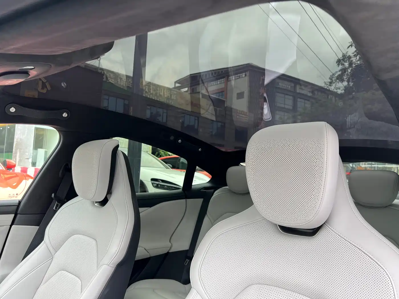 Xiaomi Auto Xiaomi SU7 2024 AWD Extended Range Advanced Smart Driving Max Edition фото 12