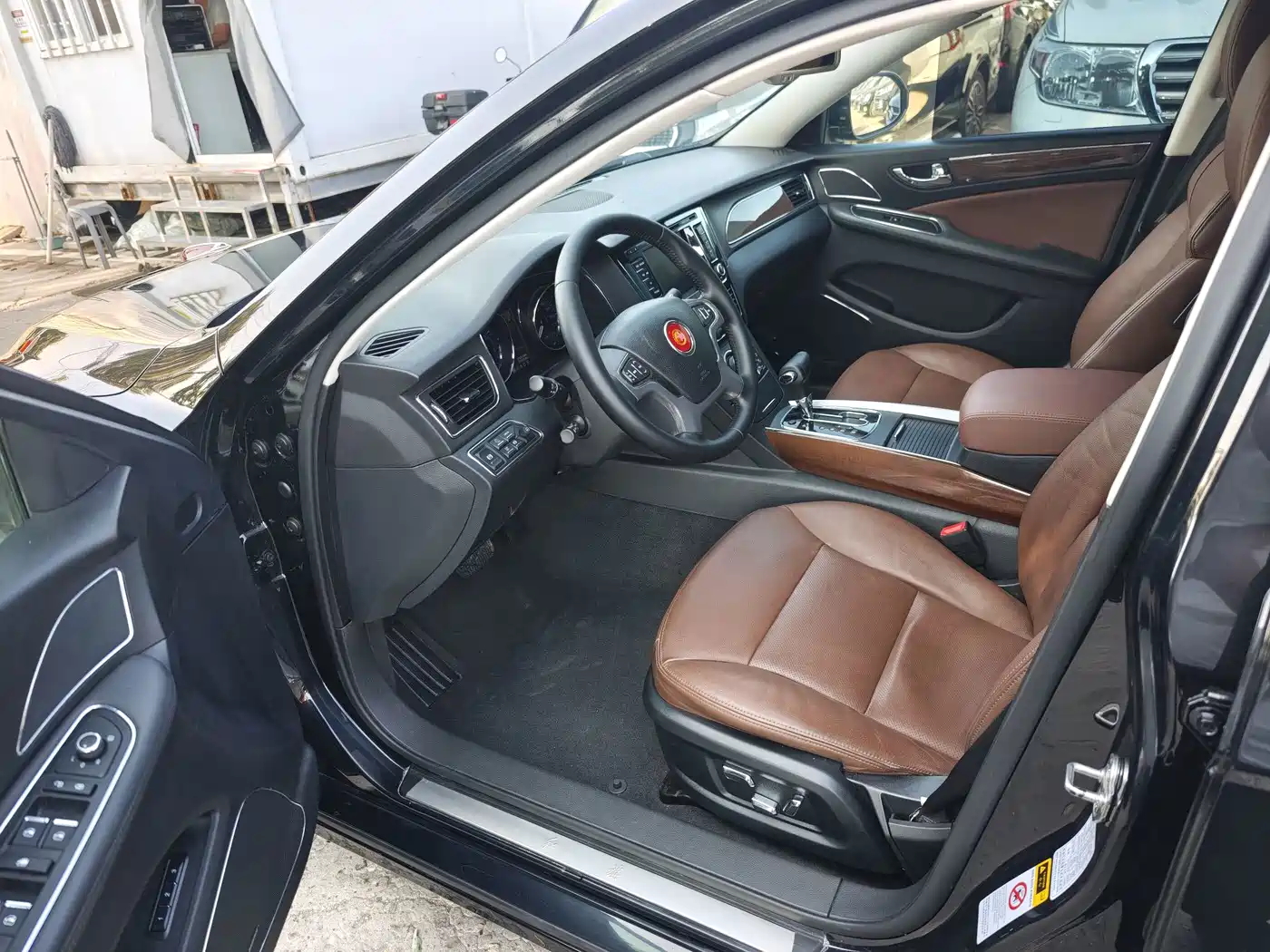Hongqi H7 2017 2015 2.0T Luxury