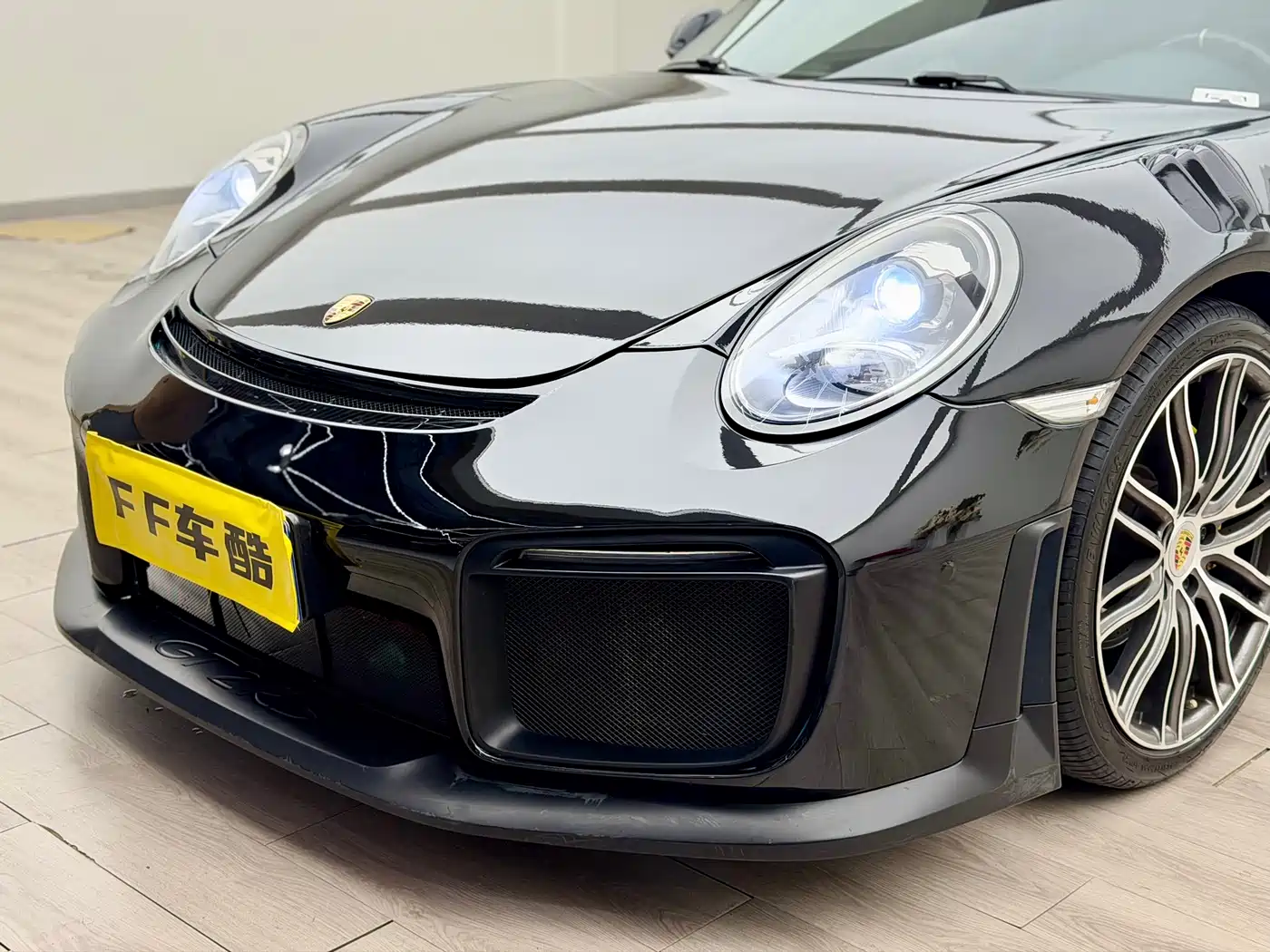 Porsche 911 2013 Carrera 4 3.4L фото 9