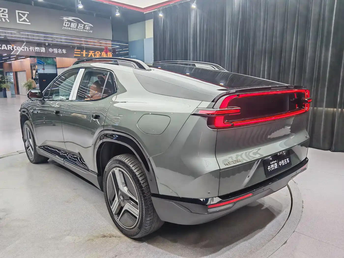 CHANGAN E07