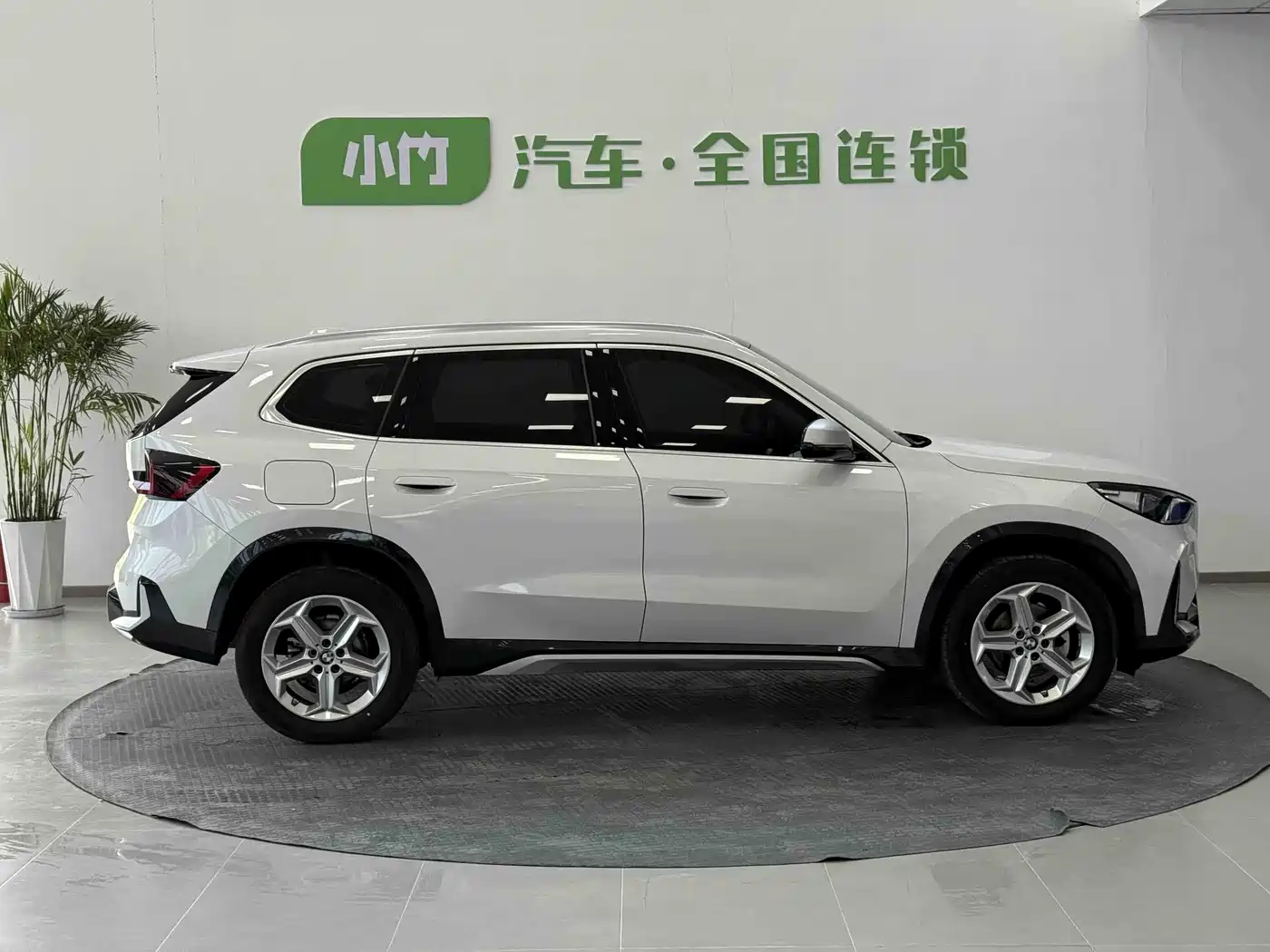 BMW X1 2024 sDrive20Li X Design Package фото 2