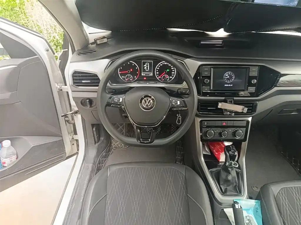 Volkswagen T-Cross 2019 1.5L Automatic Comfort Edition фото 11