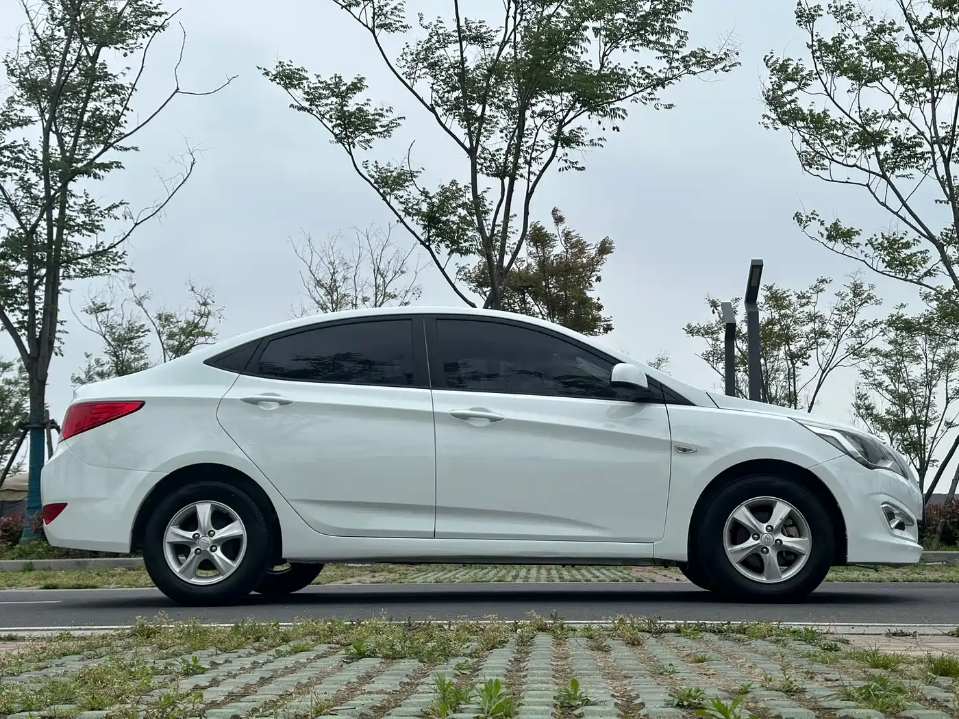 Hyundai Verna 2014 1.4L Automatic Smart GLS фото 7