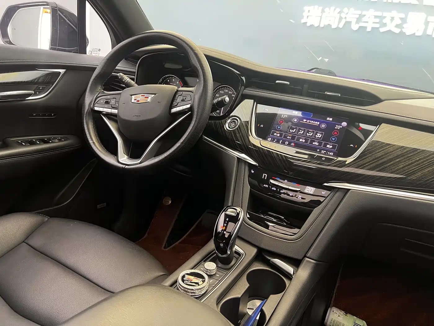 Cadillac XT6 2021 28T 6-Seater Luxury фото 31