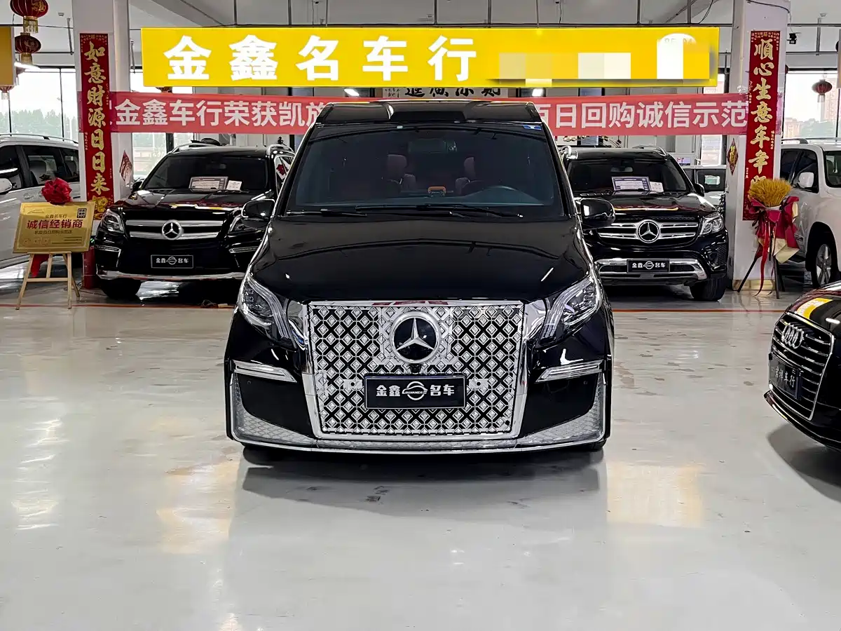 Mercedes-Benz Vito 2024 2.0T Elite Edition 7-Seater фото 2