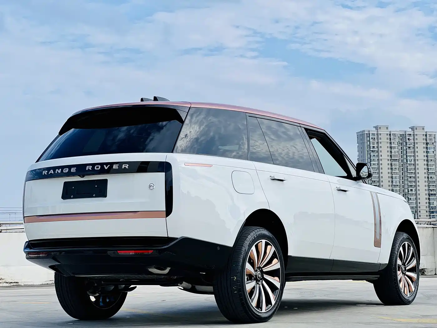 LAND ROVER RANGE ROVER