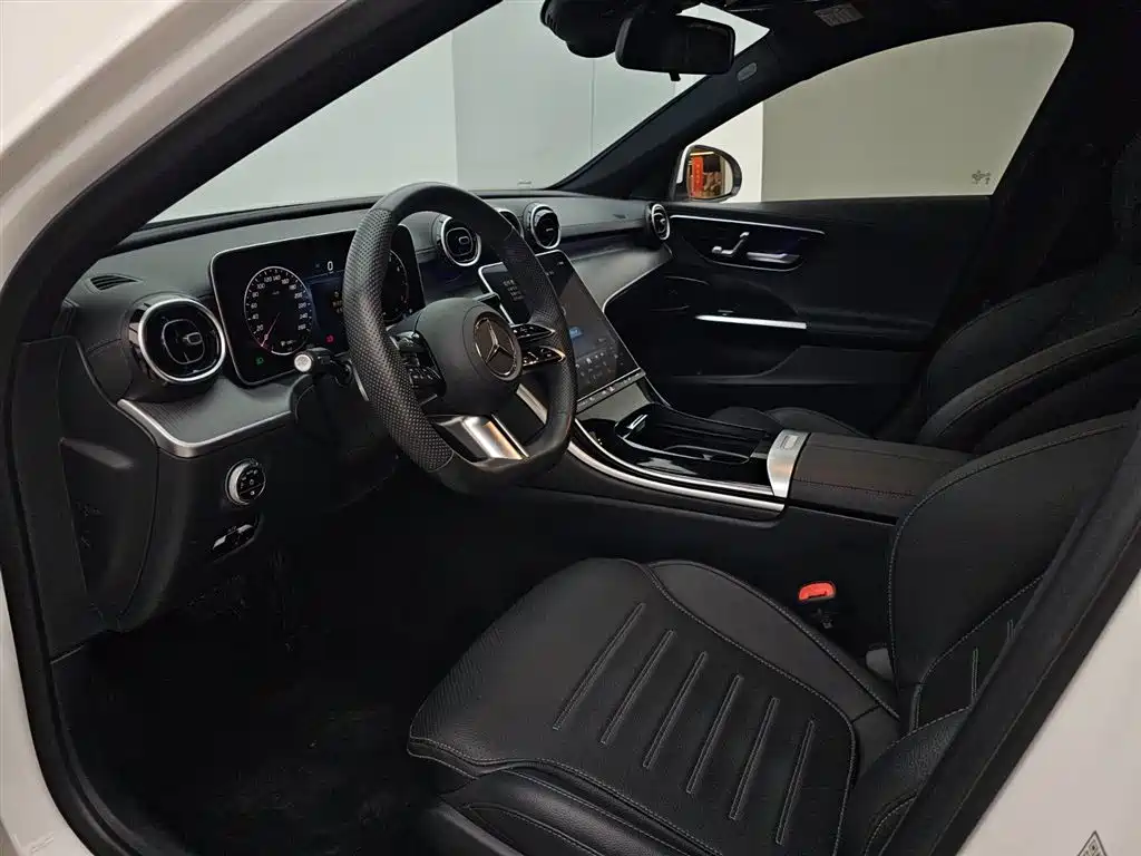 Mercedes-Benz C-Class 2023 C 200 L Sport фото 6