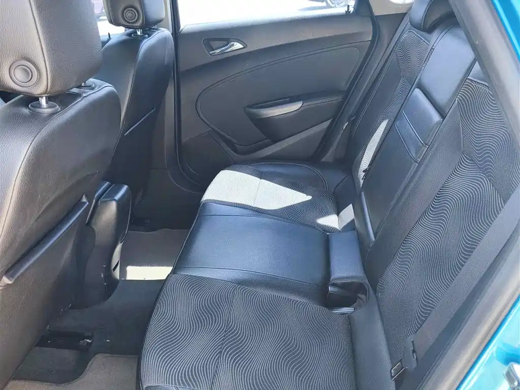 Buick Excelle 2013 Model XT 1.6L Automatic Fashion фото 10