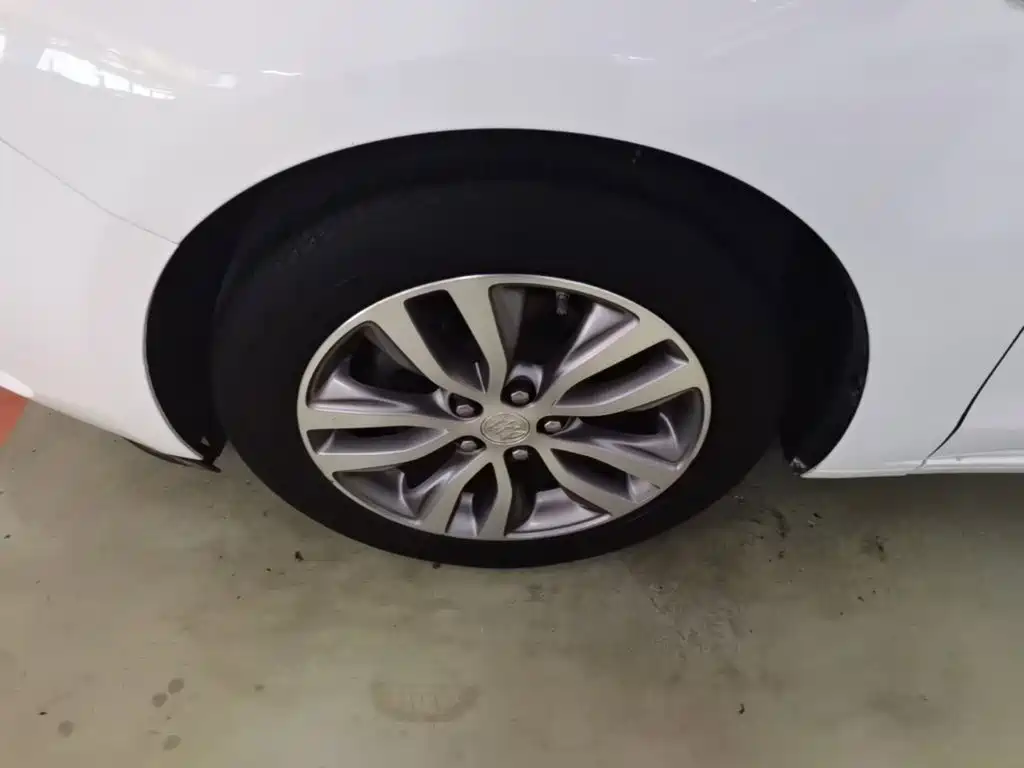 Photo 23 - Buick Excelle