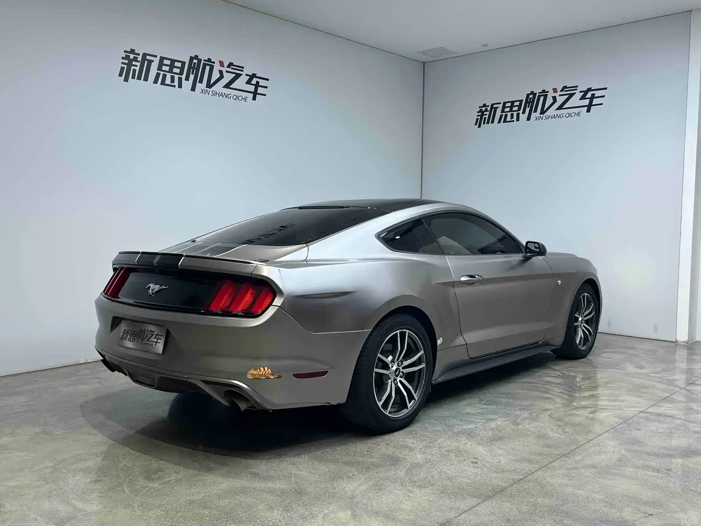Ford Mustang 2017 2.3T Performance Edition фото 5
