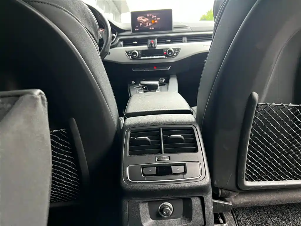 Audi A4 (Import) 2020 Avant Pioneer 40 TFSI Luxury Sport фото 14