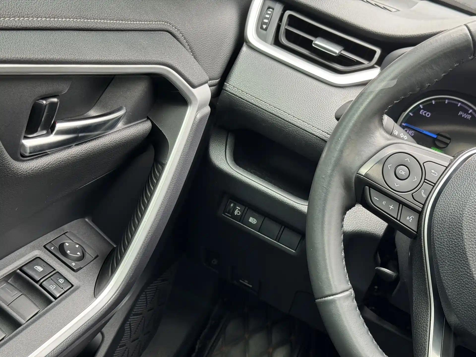 Фото 18 - Toyota Wildlander