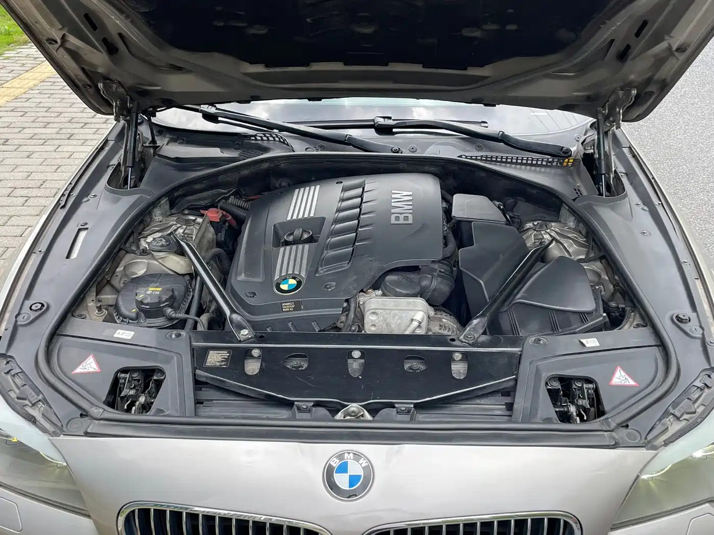 BMW 5 Series 2013 530Li Leadership фото 17