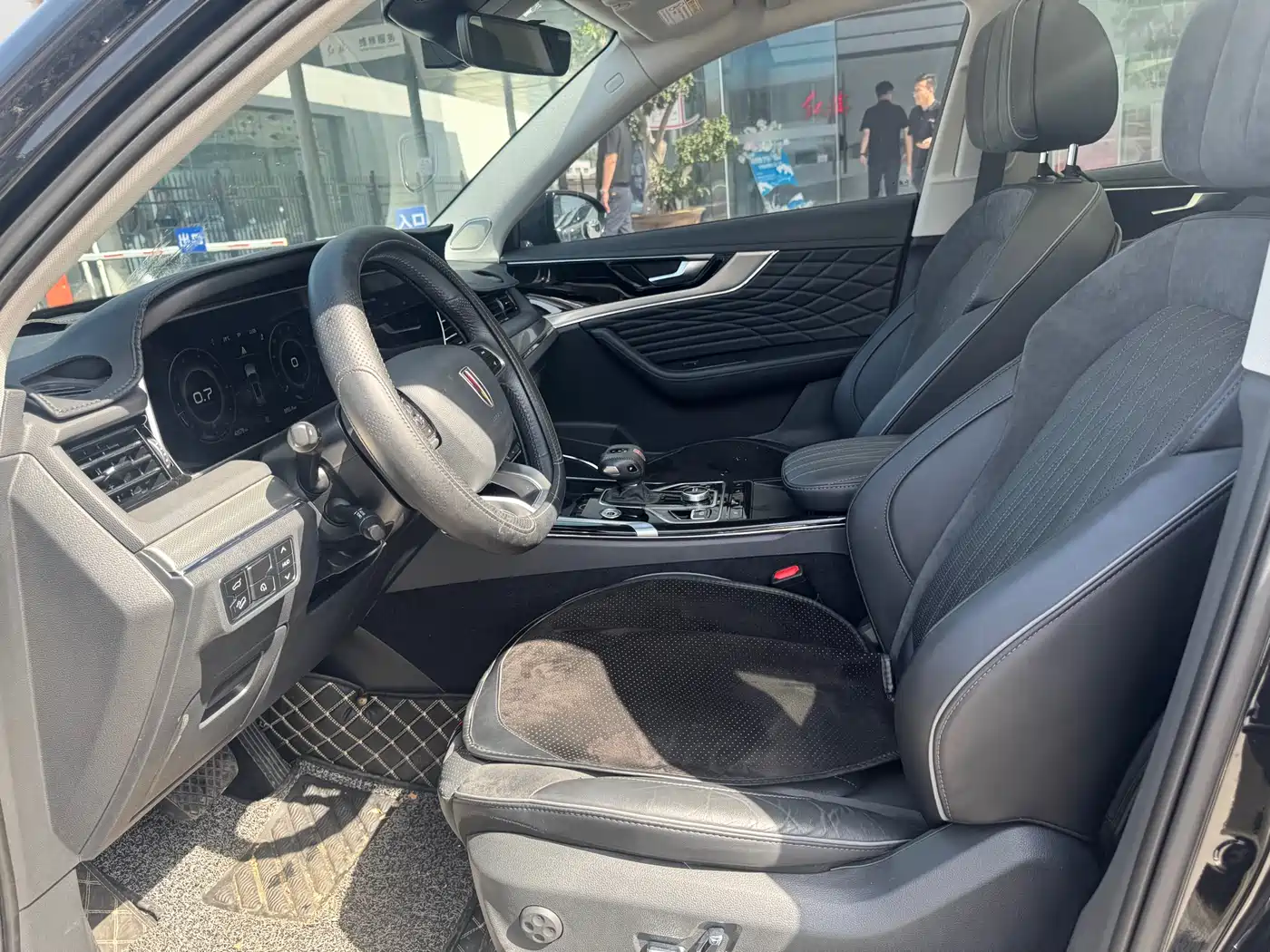 Hongqi HS5 2022 2.0T Smart Connect Flagship AWD Edition фото 13