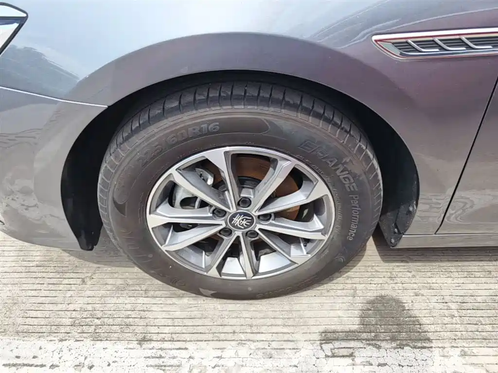 BYD Qin PLUS 2025 DM-i Smart Drive 55KM Leader фото 23