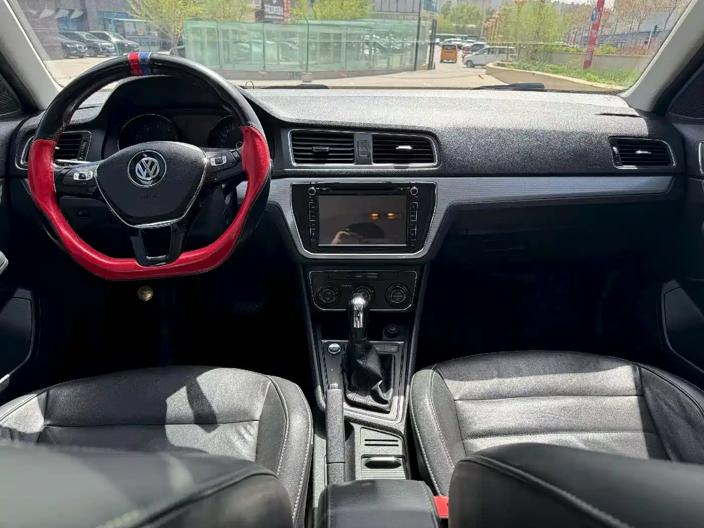 Volkswagen Lavida Tour 2017 180TSI DSG Comfort Edition фото 5