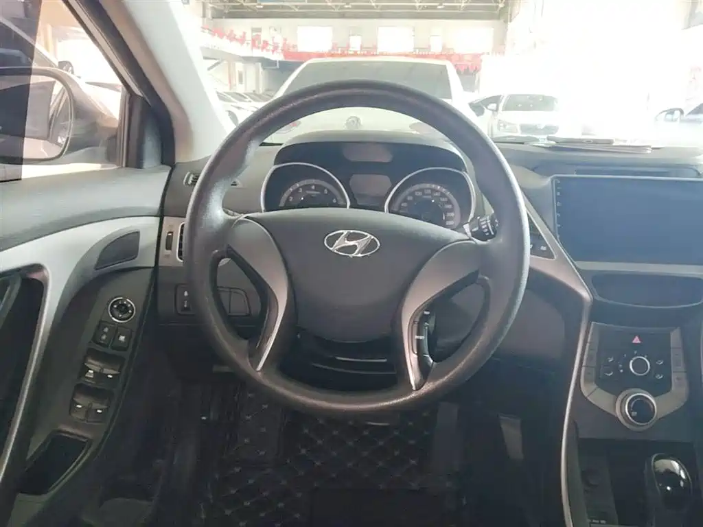 Hyundai Langdong 2015 1.6L Auto Trend фото 11