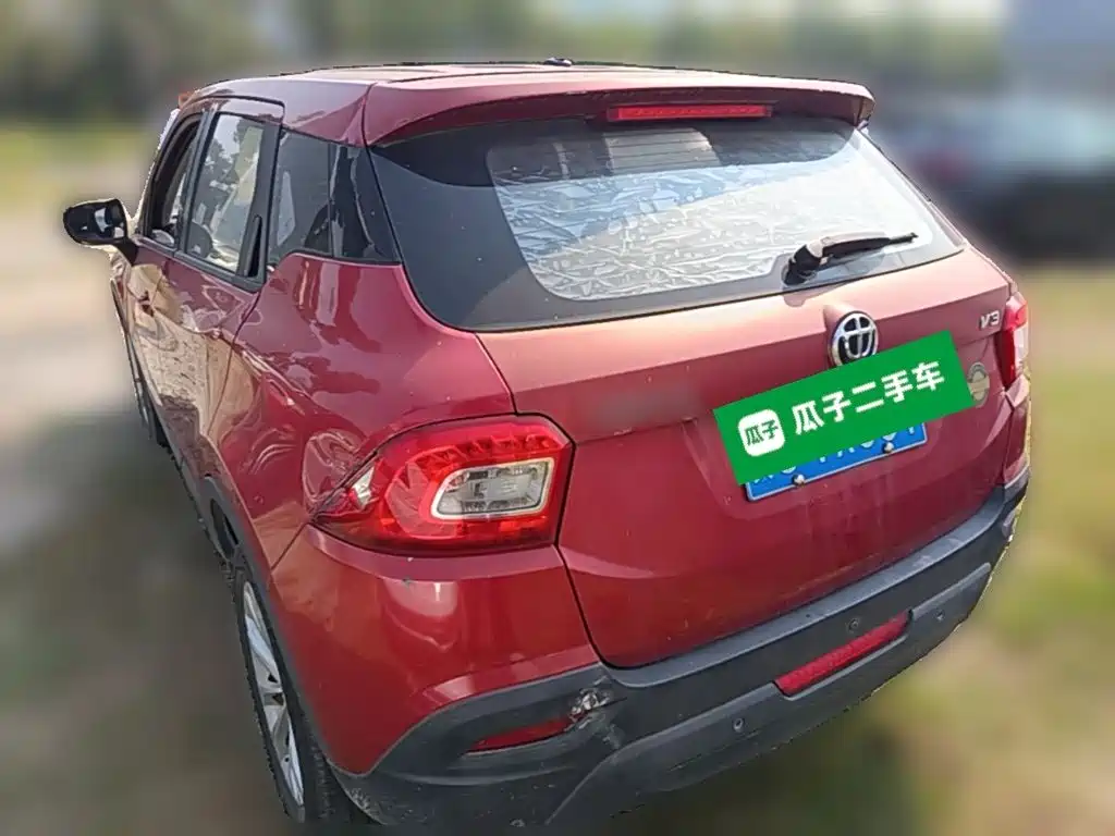 Zhonghua V3 2017 2015 1.5L Manual Comfort Model