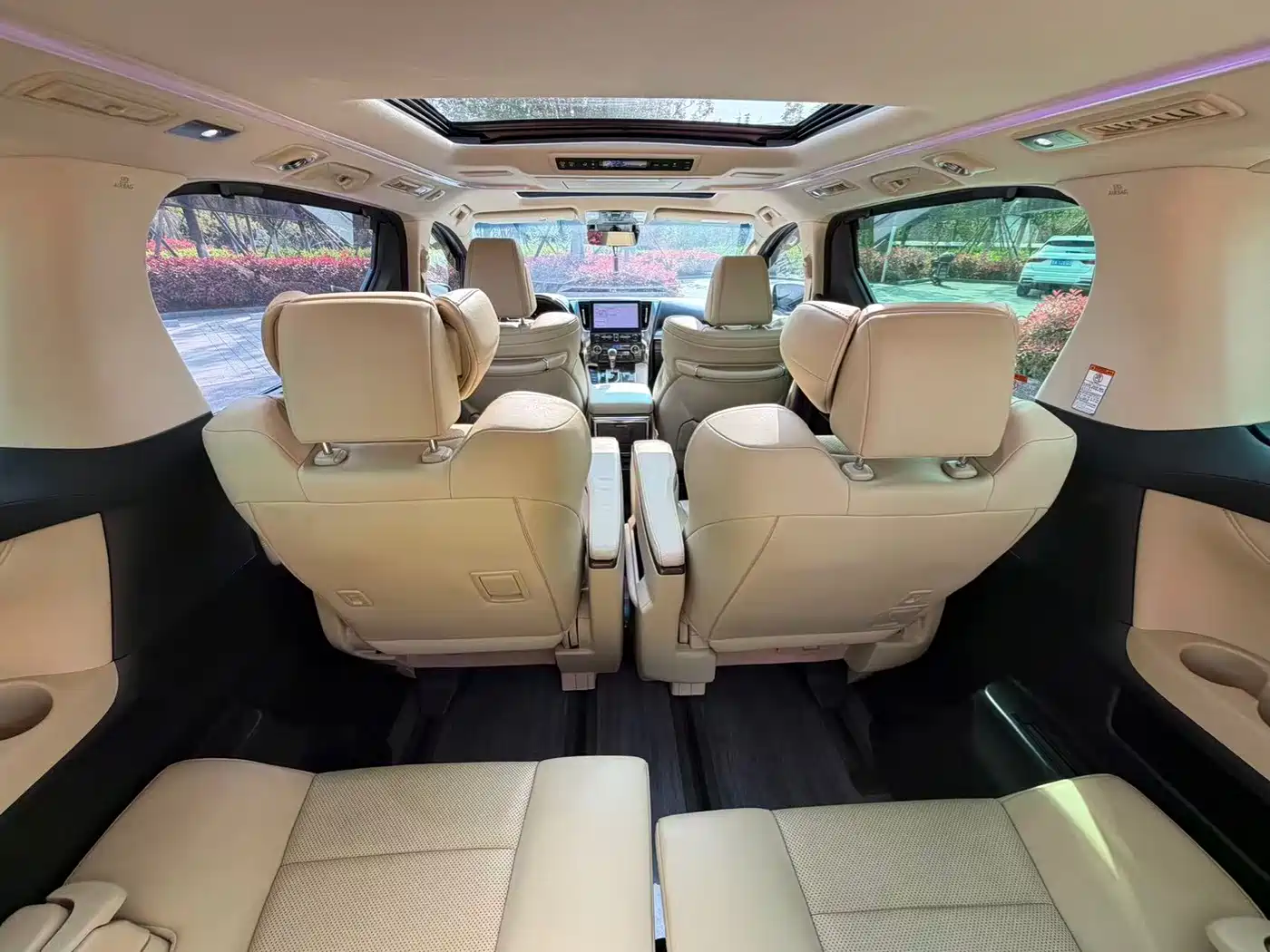 Toyota Alphard 2021 Hybrid 2.5L Premium фото 18