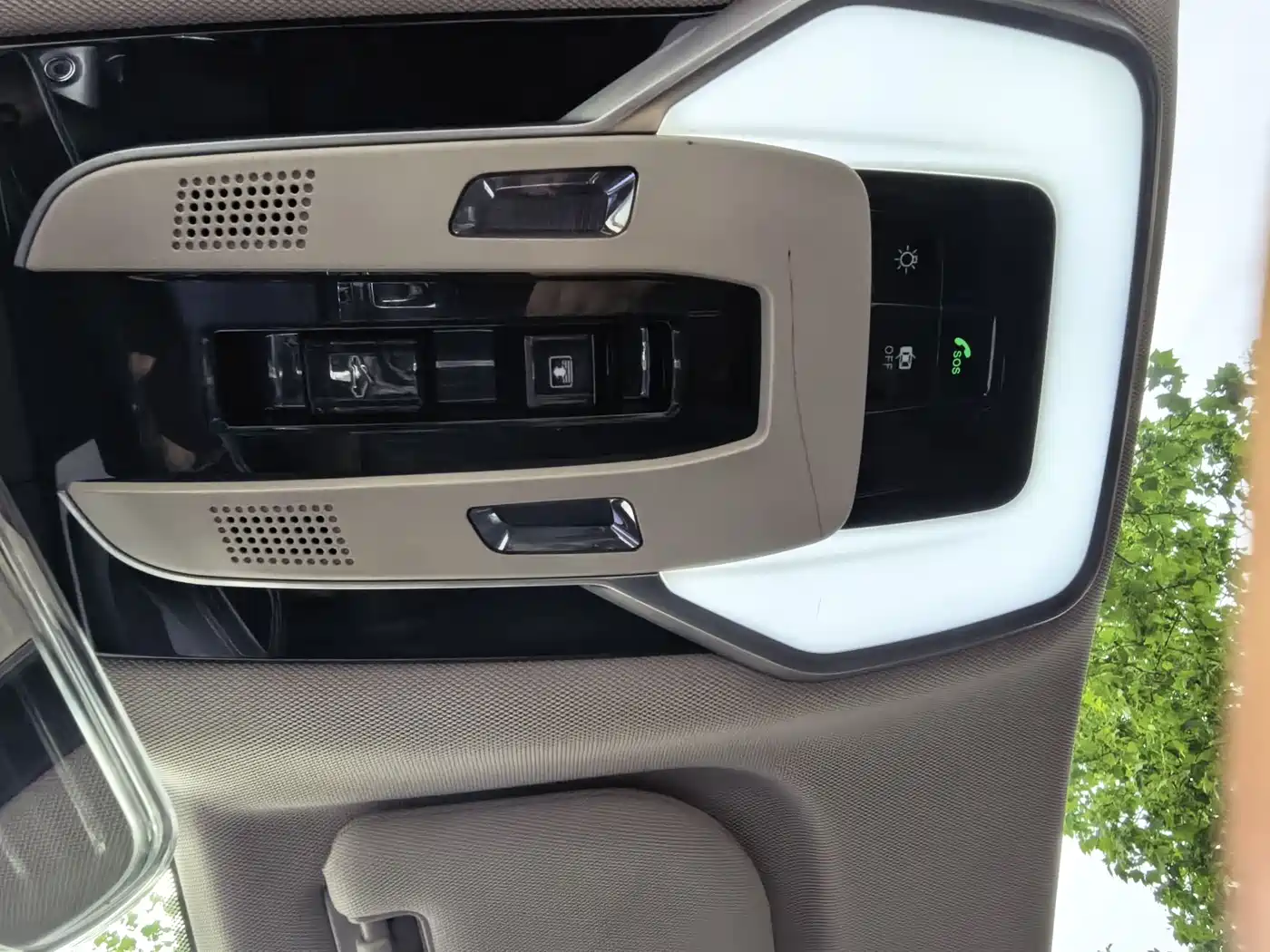 Hongqi H5 2024 1.5T DCT Smart Connect Flag Rhythm Edition фото 26