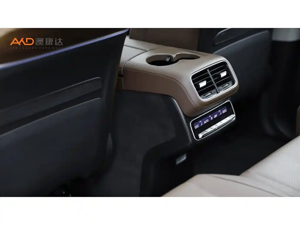 Mercedes-Benz GLS 2024 Model GLS 450 4MATIC Luxury фото 10